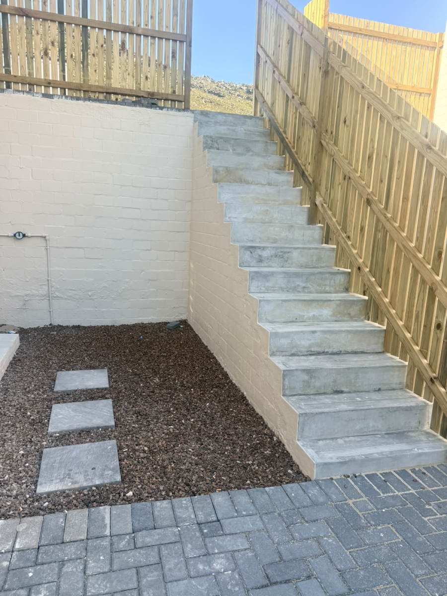 To Let 3 Bedroom Property for Rent in Kommetjie Western Cape